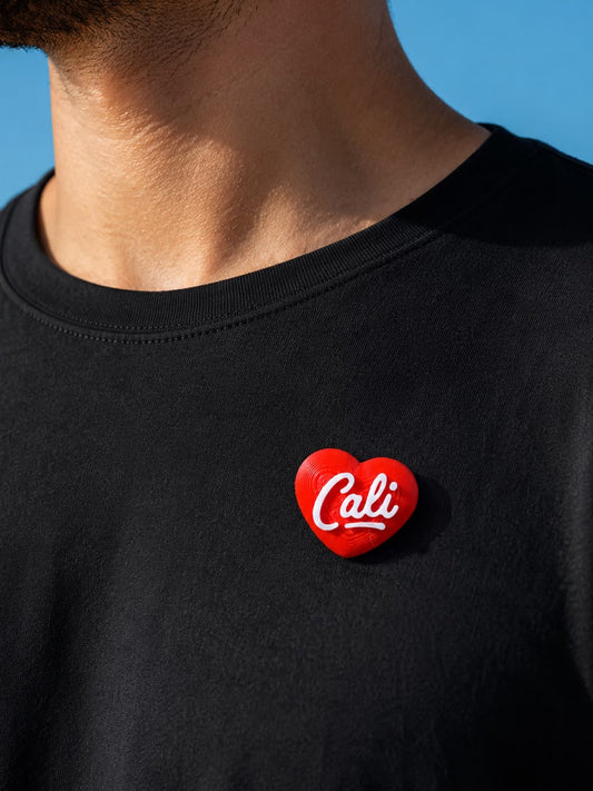 PIN CALI TIENE CORAZÓN