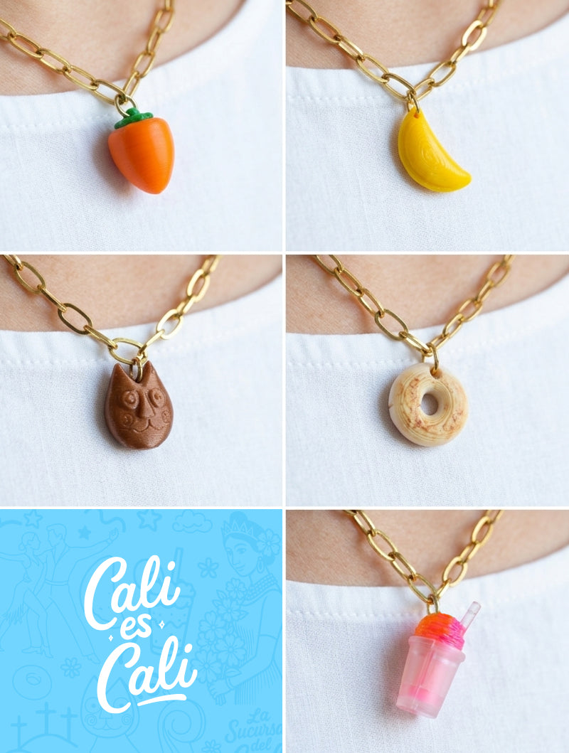 COLLAR MULTICHARM CALEÑO